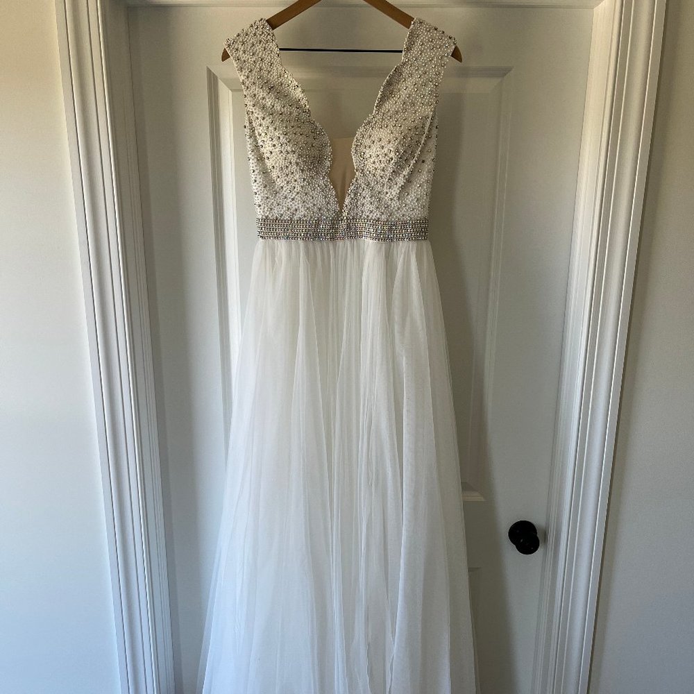 Sherri Hill Prom Dress - White